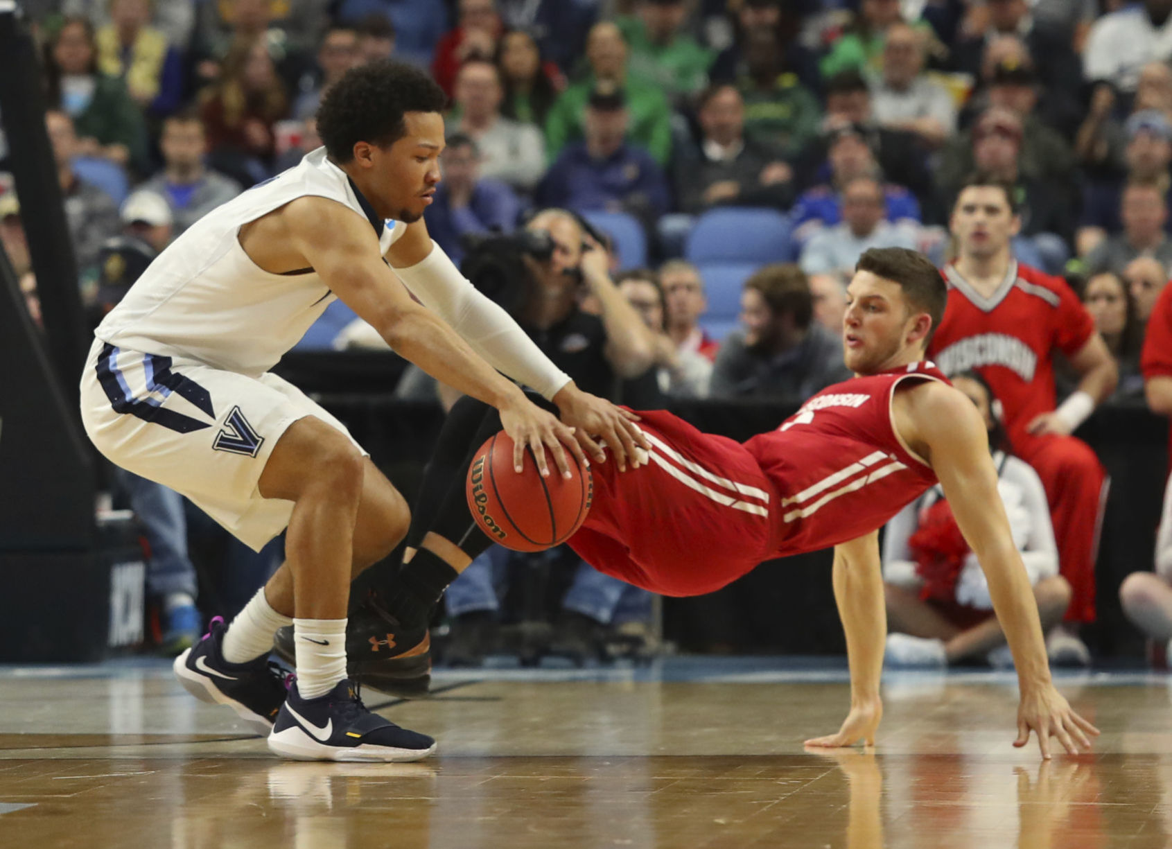 Badgers 65, Wildcats 62